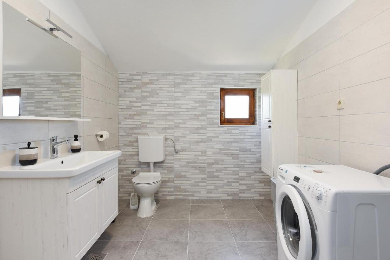 Apartman Magas With Private Pool Vinjerac Exteriér fotografie